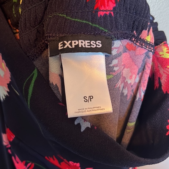Express Pants - Picture 2 of 4